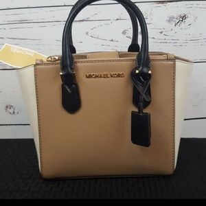 Reserved for Janice_chaplin